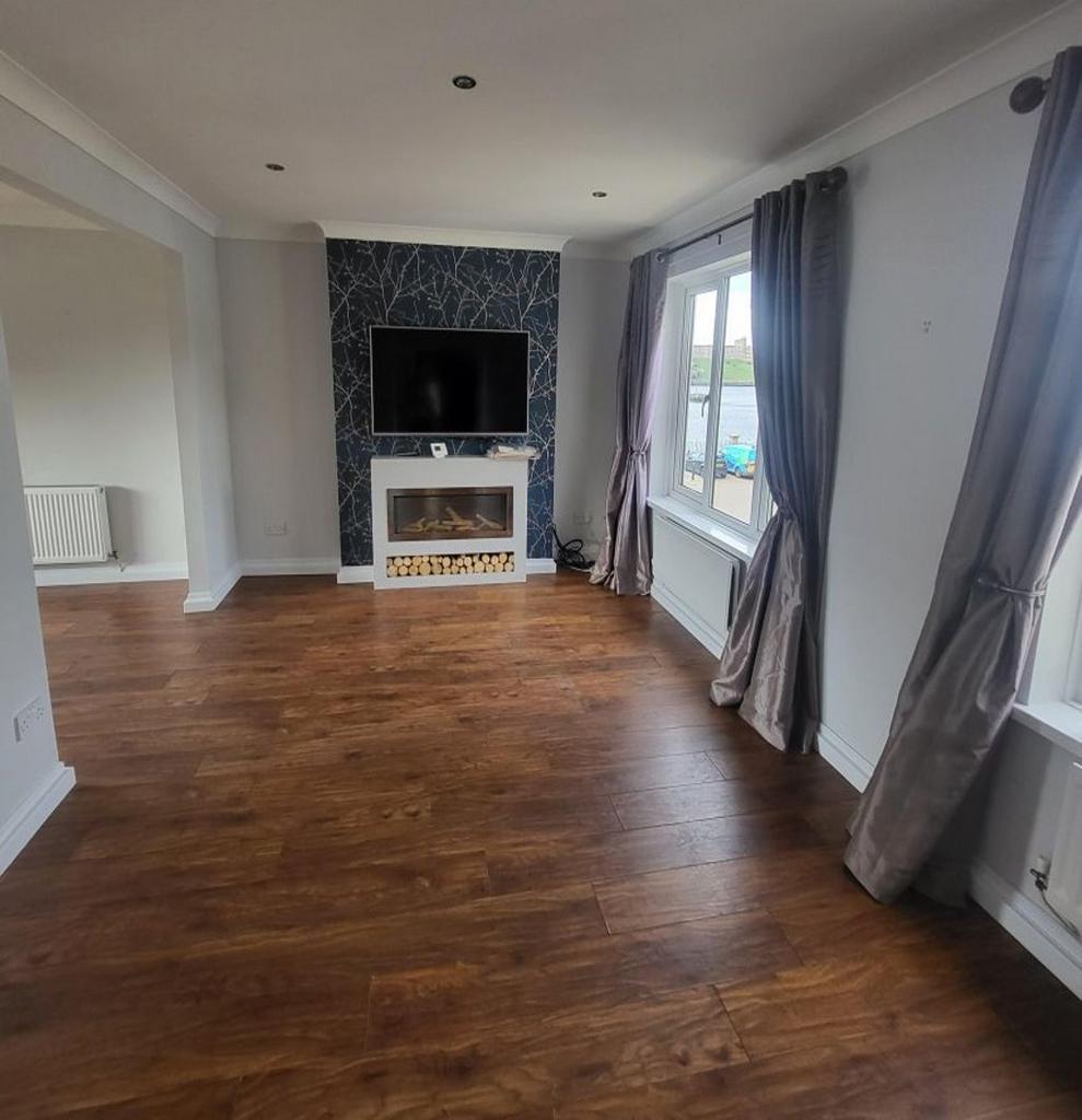 Harbour View, South Shields 2 bed flat £795 pcm (£183 pw)