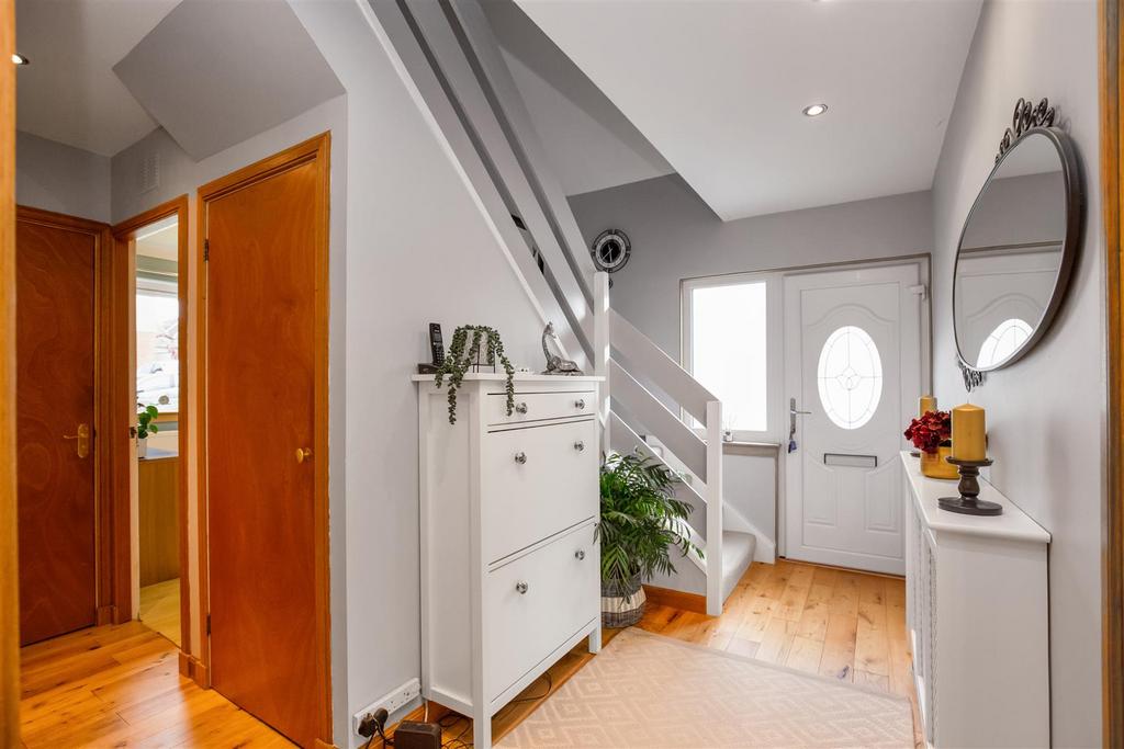 13 Bourtree Grove 5.jpg