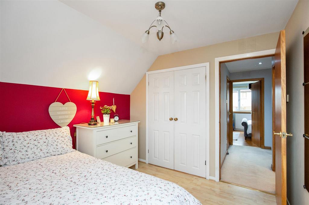 13 Bourtree Grove 20.jpg