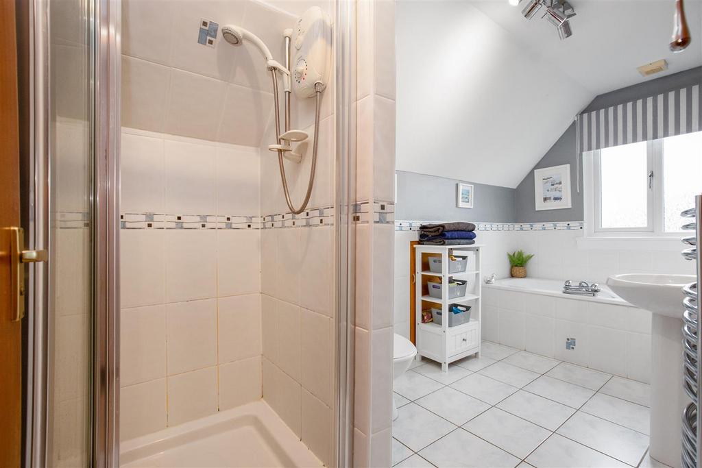 13 Bourtree Grove 21.jpg
