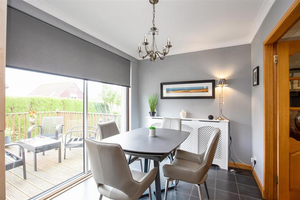 13 Bourtree Grove 12.jpg