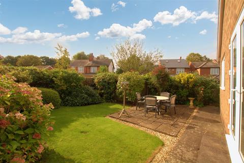 5 Stanmore Gardens, Arnold, Nottingham, NG5 6LX