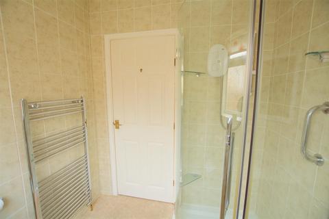 5 Stanmore Gardens, Arnold, Nottingham, NG5 6LX