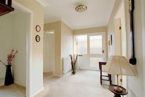5 Stanmore Gardens, Arnold, Nottingham, NG5 6LX