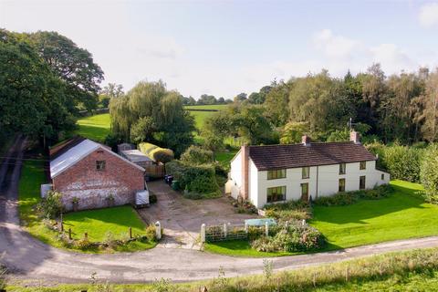 4 bedroom country house for sale - Nr St. Martins, Oswestry.