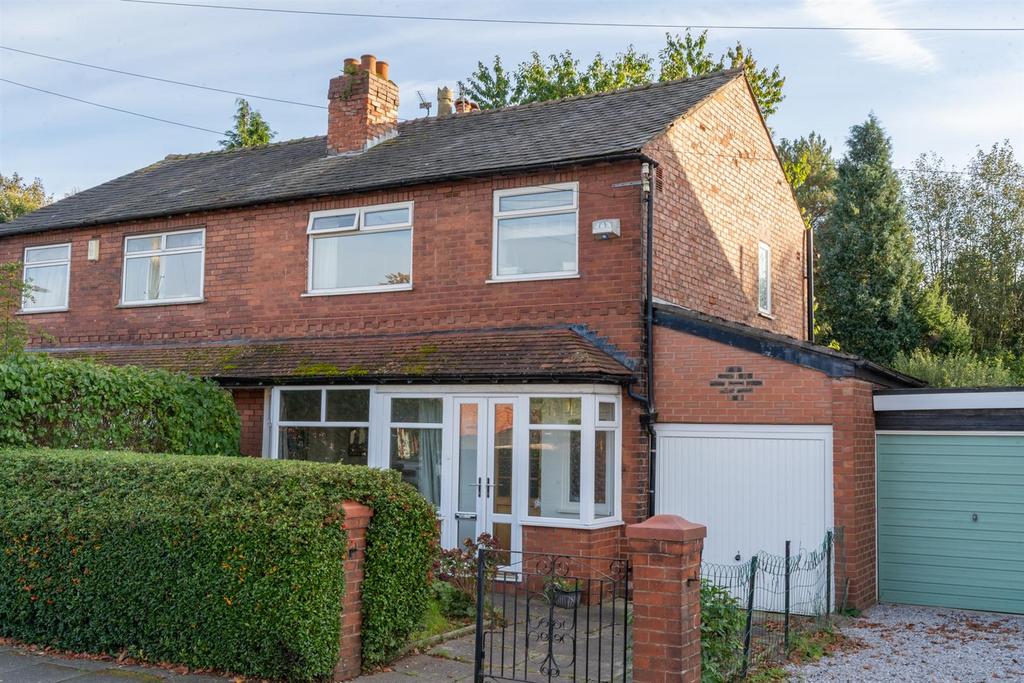 Egerton Road South, Chorlton 3 bed semidetached house £400,000