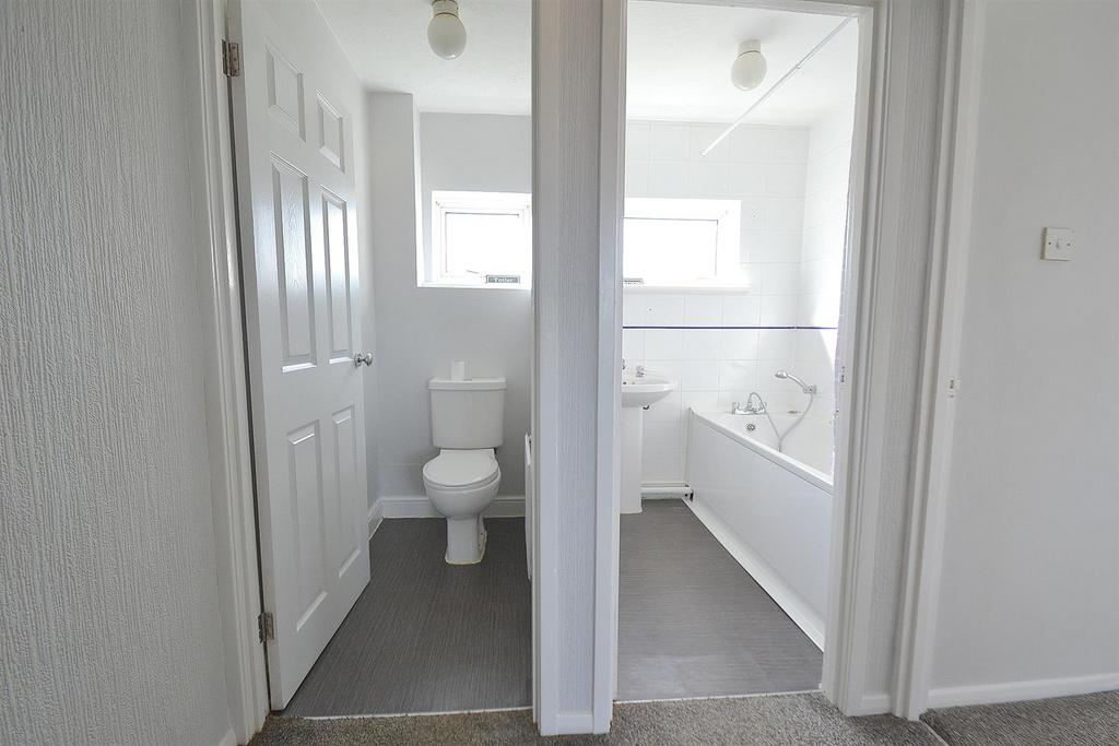 29 moorewxbath.jpg