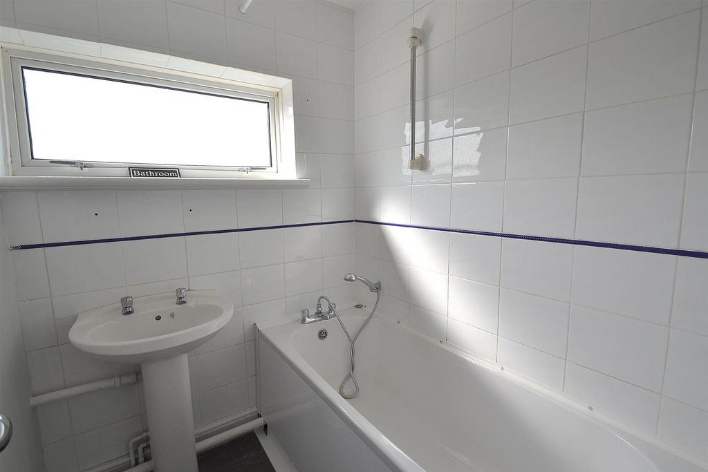 29 moorebath.jpg