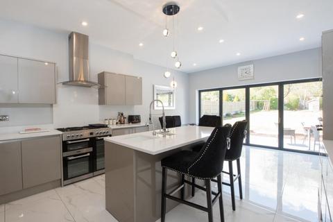 20 Thornhill Road, Sutton Coldfield, B74 3EH