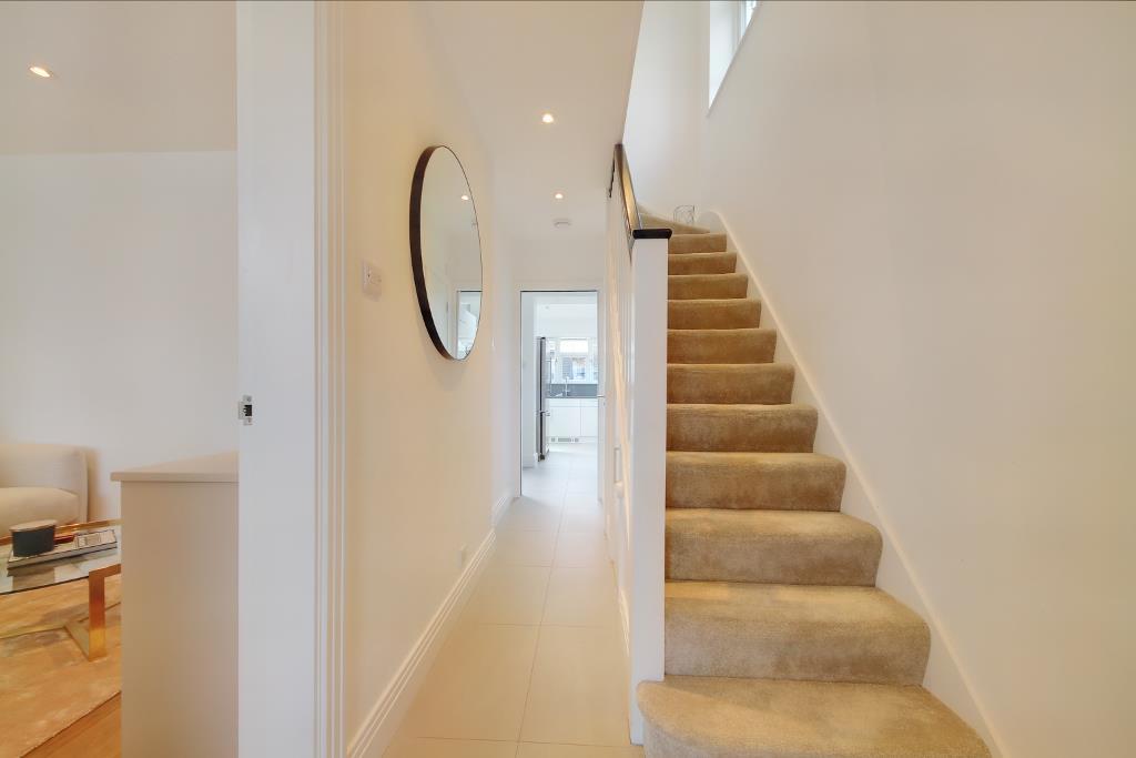 Road, Shenley 3 bed semidetached house for sale £595,000