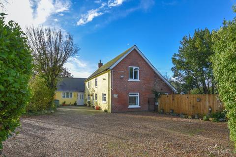 6 bedroom detached house for sale, *WITH TWO ANNEXES* Sandford, Ventnor