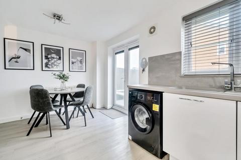 42 Weavers Avenue, Frizington, CA26 3AT