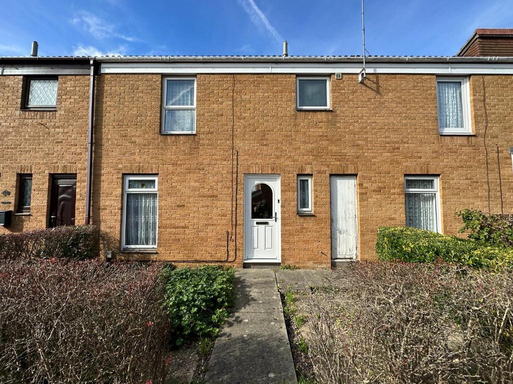 Saltwell Square, Ecton Brook, Northampton NN3 3 bed terraced house for