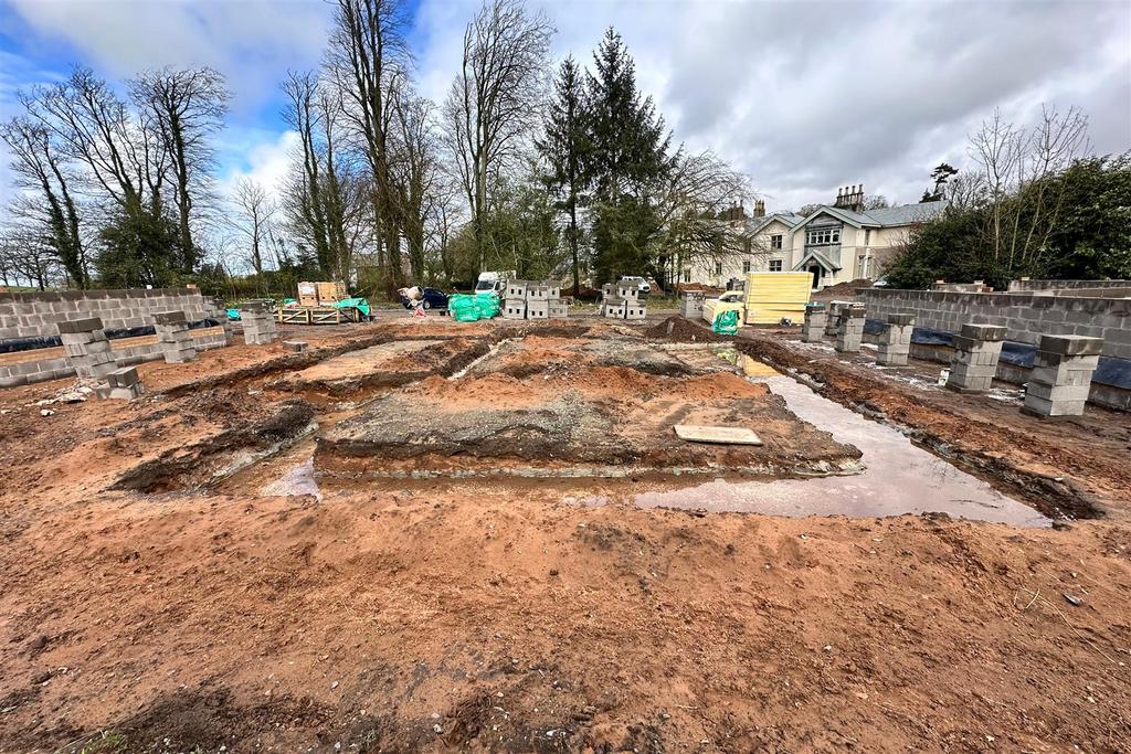 Construction April 2024