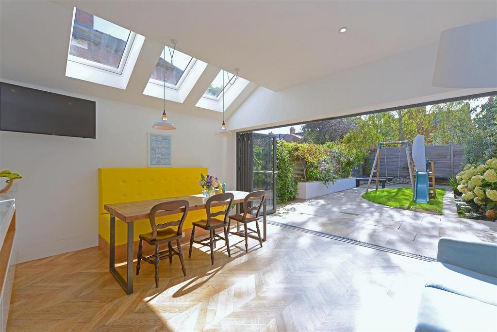 Canon Street, Cherry Orchard, Shrewsbury 4 bed detached house for sale