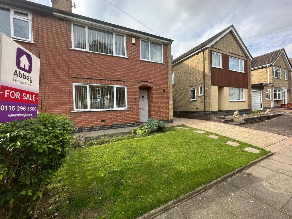 St. Helens Drive, Leicester 3 bed semidetached house for sale £295,000