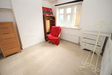 201 Queens Road, Bradford, BD2 4BT