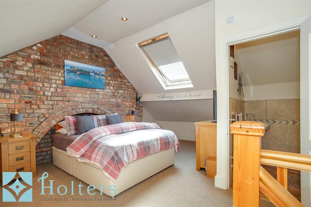 Master Bedroom Angle 1.jpg