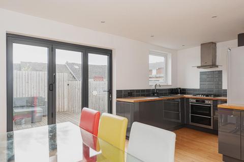 5 Inverness Road, Worcester Park, KT4 8PT