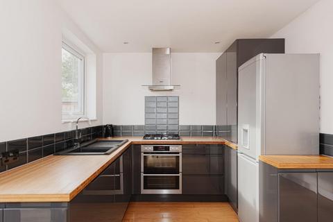 5 Inverness Road, Worcester Park, KT4 8PT