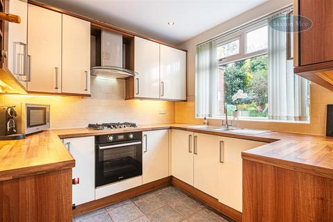 110 Ecclesfield Road, Chapeltown, Sheffield, S35 1TE