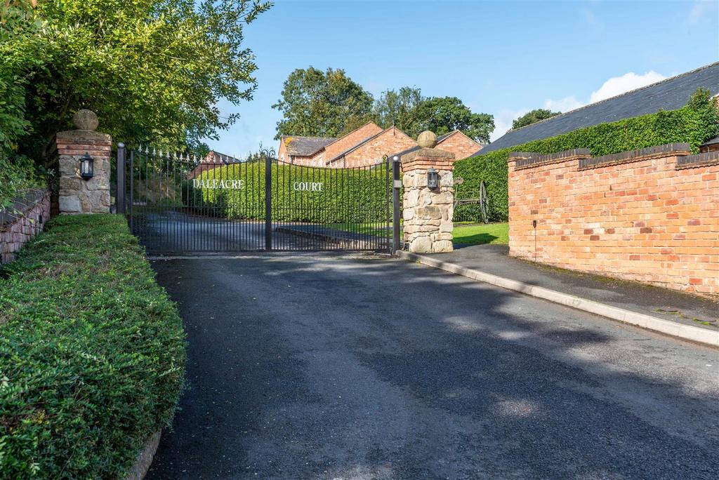 Daleacre Court, Lockington DE74 4 bed terraced house for sale £500,000