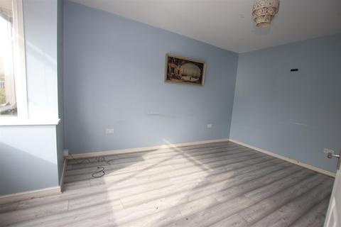 13 Apperley Road, Idle, Bradford, BD10 9RR