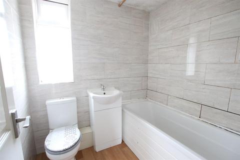 13 Apperley Road, Idle, Bradford, BD10 9RR