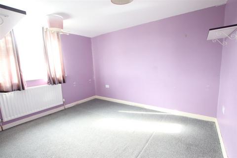 13 Apperley Road, Idle, Bradford, BD10 9RR