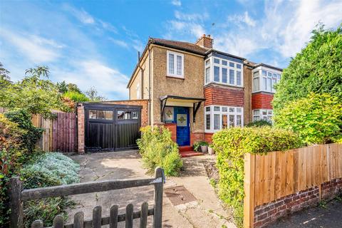 140 Albert Road, Epsom, KT17 4EL