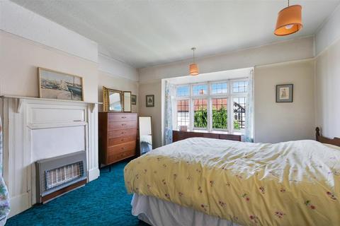 140 Albert Road, Epsom, KT17 4EL