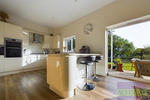 5 bedroom detached house for sale, Whistler Close, Hastings