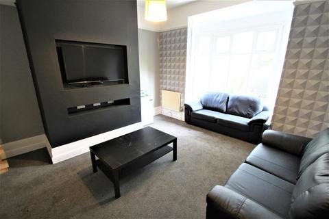 11 bedroom terraced house to rent - Brudenell Road, Hyde Park, Leeds, LS6 1HA
