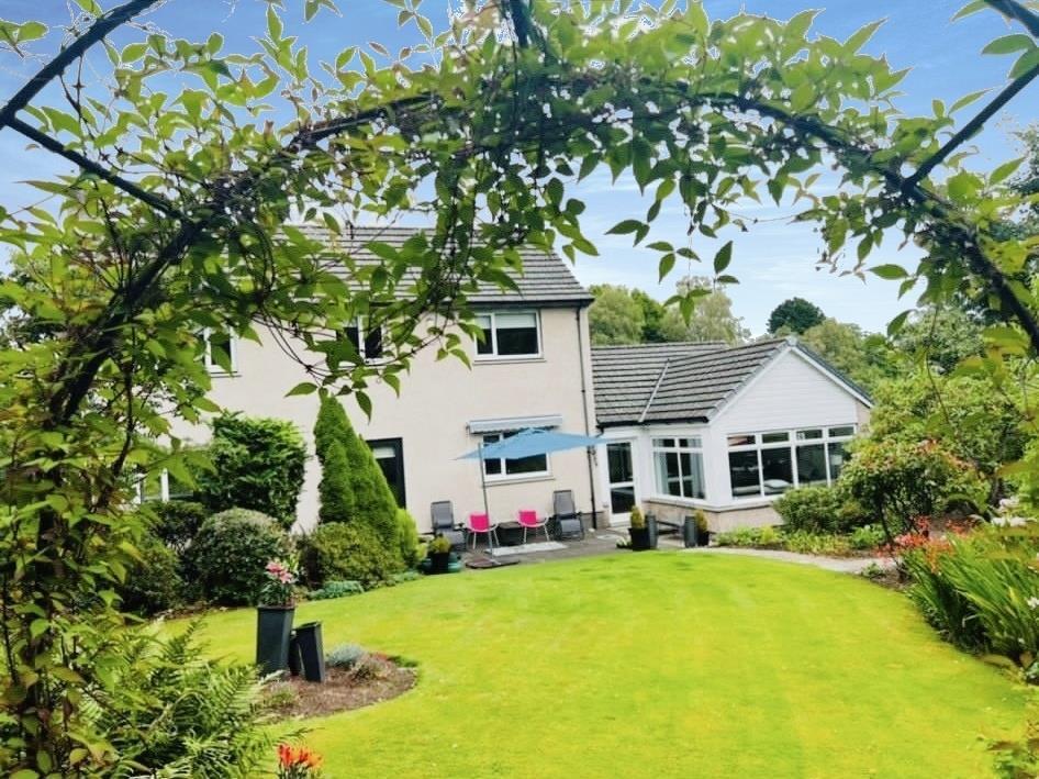 Orchard Drive, Glenrothes 5 bed detached house for sale £425,000