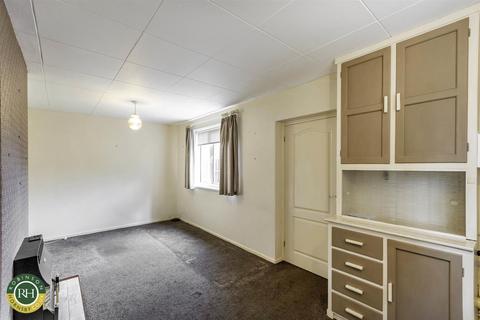 10 Chestnut Avenue, Armthorpe, Doncaster, DN3 2HG