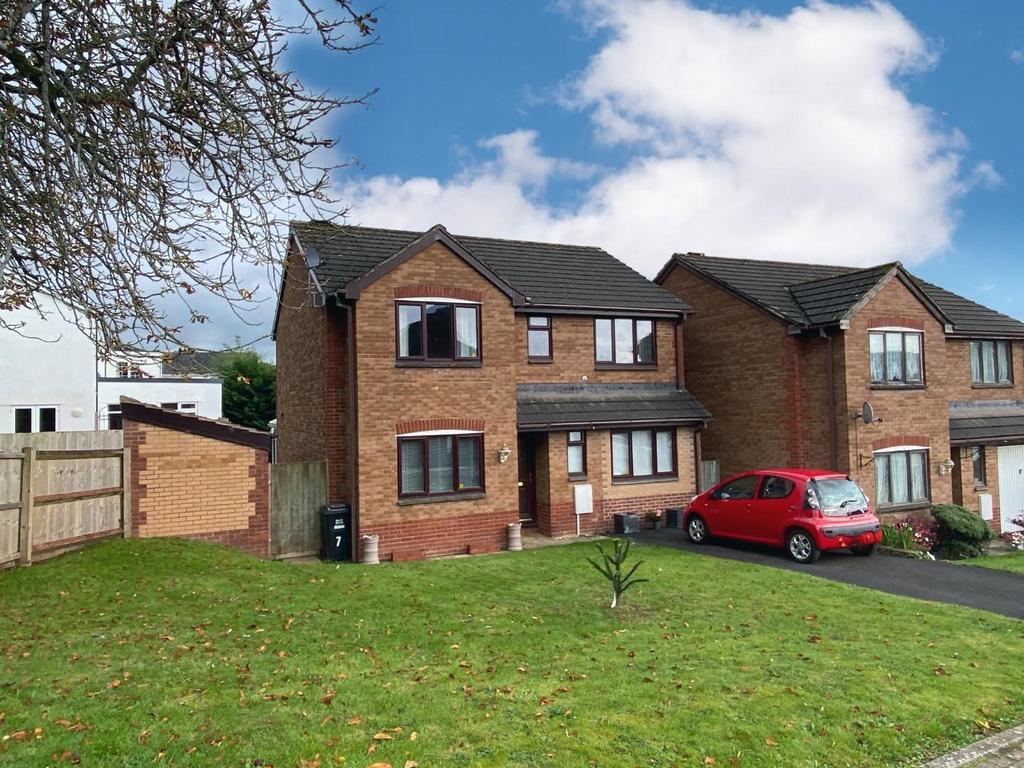 Shakespeare Close, Tiverton 4 bed detached house for sale £435,000