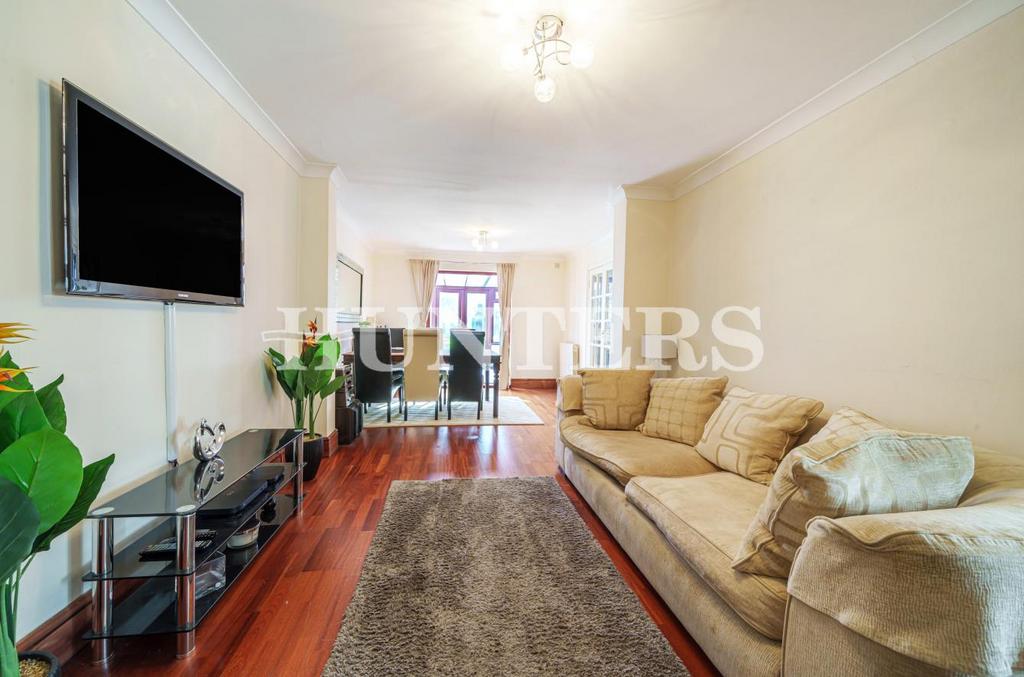 The Drive, Loughton 3 bed house for sale £795,000