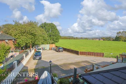 207 Alt Lane, Oldham, OL8 2HE