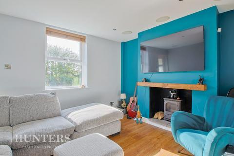 207 Alt Lane, Oldham, OL8 2HE
