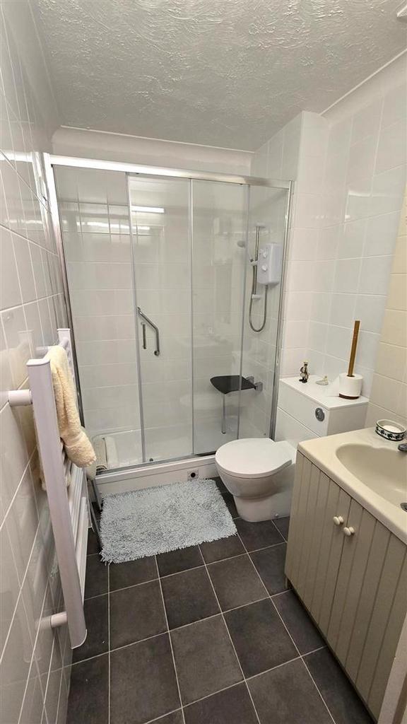Shower.jpg