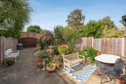 5 Course Road, Ascot, SL5 7HQ