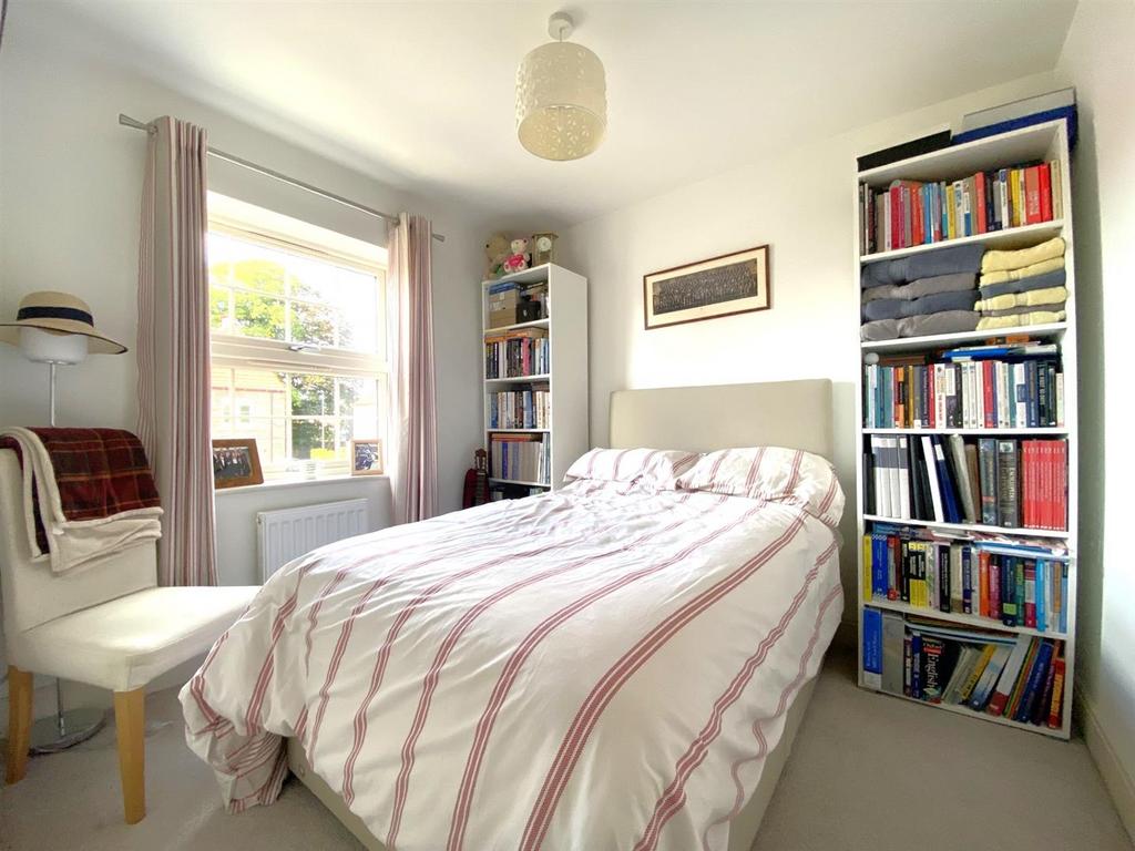 Bed4.jpg