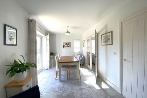 5 Moorfields, Little Crakehall, Bedale, DL8 1GZ