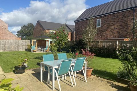 5 Moorfields, Little Crakehall, Bedale, DL8 1GZ