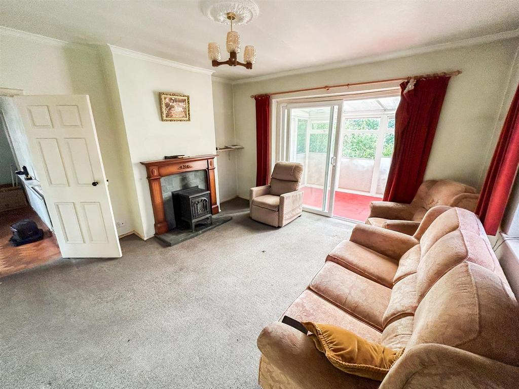 Trefonen, Oswestry 3 bed detached house for sale £295,000