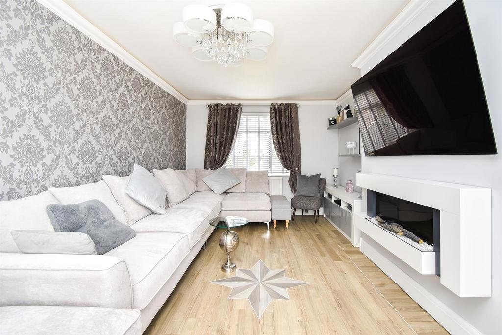 Edinburgh Road, St. LeonardsOnSea 3 bed semidetached house for sale