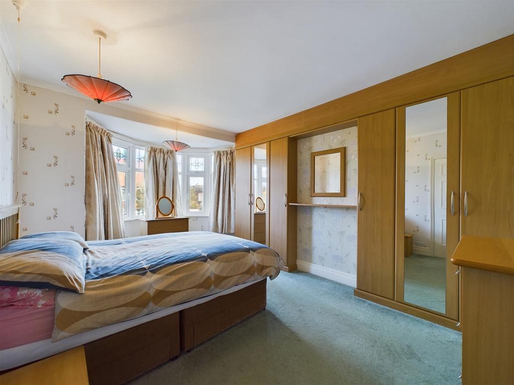 Bedroom: