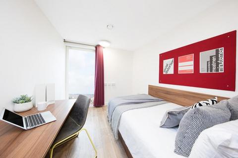 Studio to rent - Derwent Point, Goswell Road