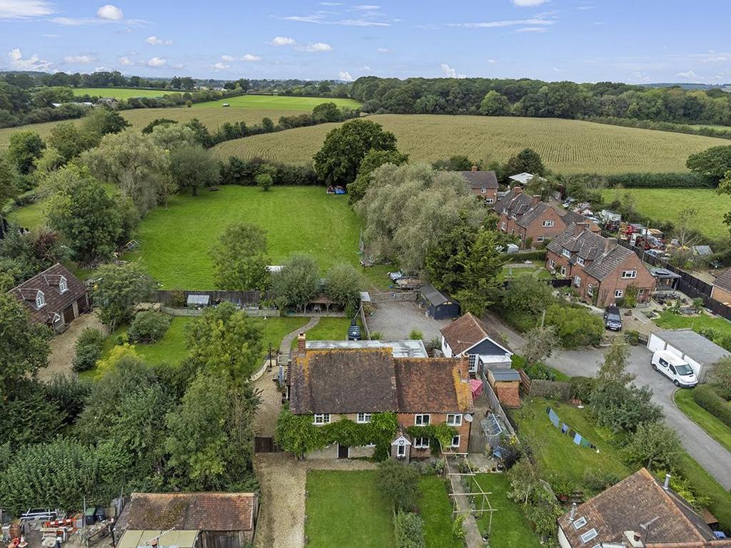 Kings Stag, Kings Stag, Dorset, DT10 5 bed semidetached house for sale