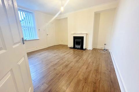 3 bedroom flat for sale, Cooperative Crescent, Gateshead, Tyne and wear, NE10 9SQ